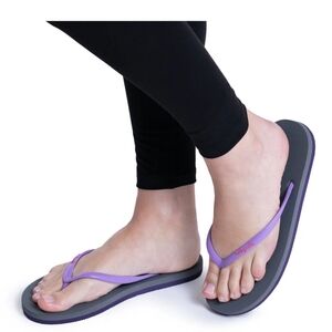 Women’s Slimz Ultra Lilac Feelgoodz Shoes (One Pair)